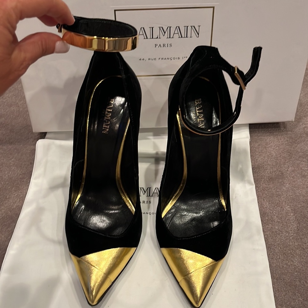Balmain Paris black and gold velvet ankle shoes pumps stilettos heels size 37